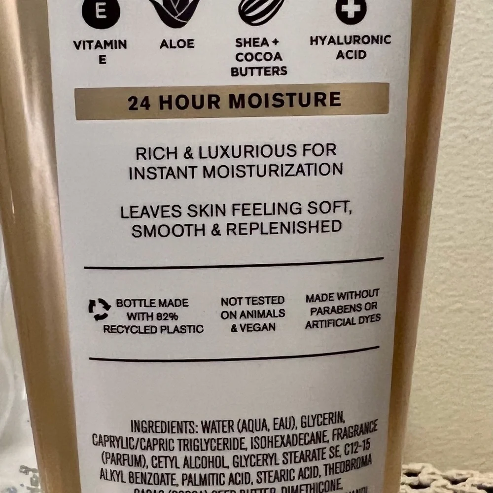 B & BW Snowflakes & Cashmere - Picture 4 of 5